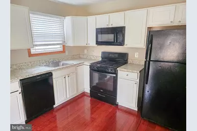 202 Bartal Court, Waterford Township, NJ 08004 - Photo 5