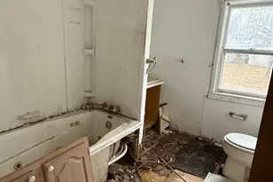 139 Cedar St, Hammonton, NJ 08037 - Photo 7