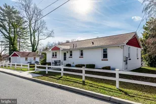 110 Lakeview Ave, Gloucester Township, NJ 08012 - Photo 3