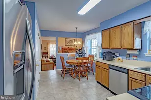 19 Devonshire Ct, Sicklerville, NJ 08081 - Photo 9