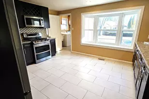 11 Strathmore Dr, Cherry Hill, NJ 08003 - Photo 23