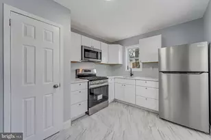 2405 N Cuthbert Dr, Lindenwold, NJ 08021 - Photo 7