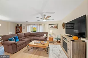 215 Haddonfield Cmns, Haddonfield, NJ 08033 - Photo 15