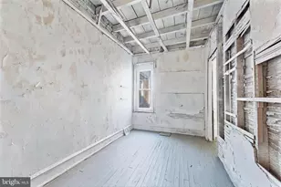 425 Atlantic Ave, Camden, NJ 08104 - Photo 11