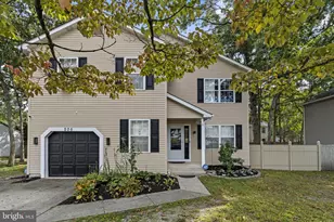 205 Franklin Ave, Berlin, NJ 08009 - Photo 3