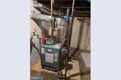 621 Henry Street, Camden, NJ 08103 - Photo 9