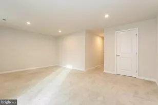 25 Continental Blvd, Sicklerville, NJ 08081 - Photo 13