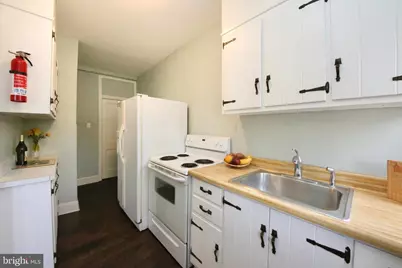 211 E Clinton Avenue, Oaklyn, NJ 08107 - Photo 9