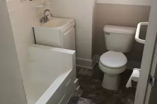 320 Powell St, Gloucester City, NJ 08030 - Photo 5