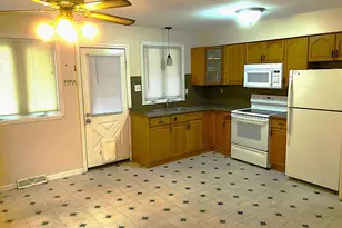 8 Roberts Ln, Berlin, NJ 08009 - Photo 3