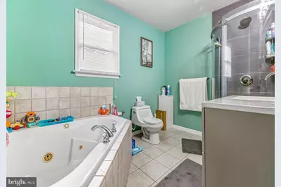 18 E Front Street, Gloucester Township, NJ 08029 - Photo 19