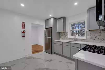 225 Lakeside Avenue, Gloucester Township, NJ 08012 - Photo 13