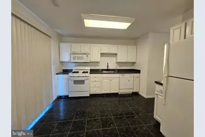 1608 Beacon Hill, Sicklerville, NJ 08081 - Photo 7