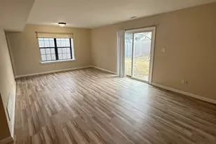 8 Hewitt Ln, Sicklerville, NJ 08081 - Photo 3