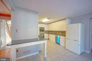 1542 Chalet Dr, Cherry Hill, NJ 08003 - Photo 15