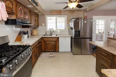 136 State Street, Gloucester Township, NJ 08012 - Photo 9