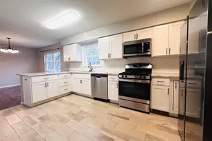 33 N Green Acre Dr, Cherry Hill, NJ 08003 - Photo 9