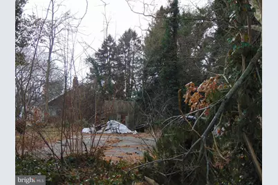 318 E Church Street, Gloucester Township, NJ 08012 - Photo 5