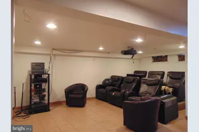 322 E Church Street, Gloucester Township, NJ 08012 - Photo 21