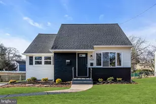 1605 N Bowling Green Dr, Cherry Hill, NJ 08003 - Photo 1