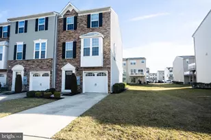 75 Village Green Ln, Sicklerville, NJ 08081 - Photo 3