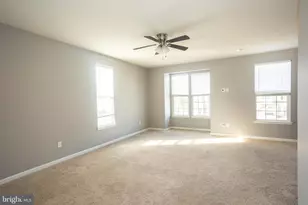 75 Village Green Ln, Sicklerville, NJ 08081 - Photo 5