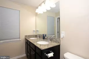 75 Village Green Ln, Sicklerville, NJ 08081 - Photo 23