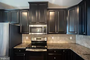 75 Village Green Ln, Sicklerville, NJ 08081 - Photo 17