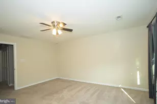 75 Village Green Ln, Sicklerville, NJ 08081 - Photo 25