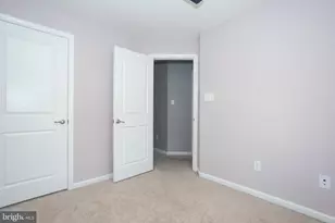 75 Village Green Ln, Sicklerville, NJ 08081 - Photo 29