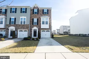 75 Village Green Ln, Sicklerville, NJ 08081 - Photo 1