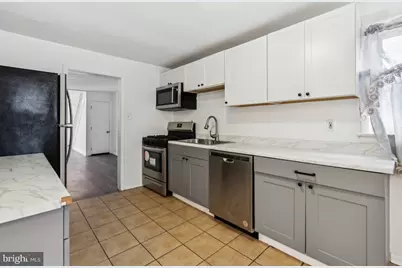 178 E Charleston Avenue, Lawnside, NJ 08045 - Photo 11