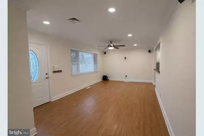 8 Astor Avenue, Berlin, NJ 08091 - Photo 3