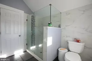 427 Austin Ave, Barrington, NJ 08007 - Photo 37