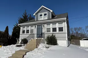 427 Austin Ave, Barrington, NJ 08007 - Photo 3