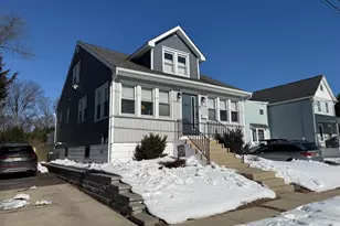 427 Austin Ave, Barrington, NJ 08007 - Photo 1