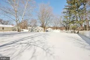 8 Lancia Pl, Lindenwold, NJ 08021 - Photo 23