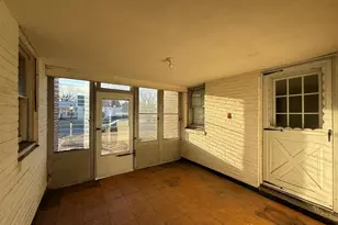 1050 Woodland Ave, Gloucester Township, NJ 08029 - Photo 9