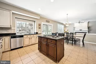 20 Furlong Dr, Cherry Hill, NJ 08003 - Photo 11