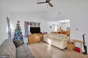 18 Chiswick Dr, Lindenwold, NJ 08021 - Photo 5