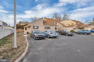 18 Chiswick Dr, Lindenwold, NJ 08021 - Photo 1