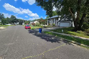 1 Radcliff Ct, Sicklerville, NJ 08081 - Photo 3