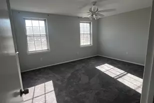 Hybrid Pl, Clementon, NJ 08021 - Photo 7