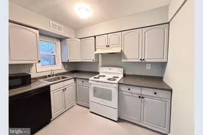 61 Berkshire Road, Sicklerville, NJ 08081 - Photo 7