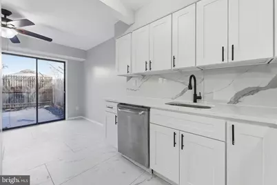 111 Presidential Drive, Sicklerville, NJ 08081 - Photo 5