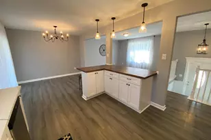 22 Debras Ln, Sicklerville, NJ 08081 - Photo 3