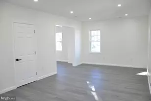 301 Laurel Ave, Woodlynne, NJ 08107 - Photo 5