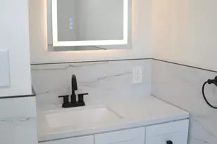 301 Laurel Ave, Woodlynne, NJ 08107 - Photo 15