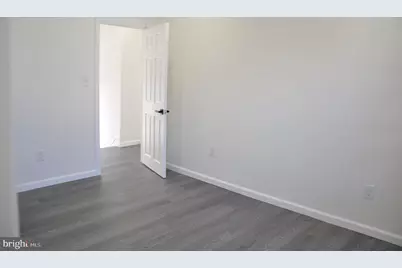 301 Laurel Avenue, Woodlynne, NJ 08107 - Photo 19