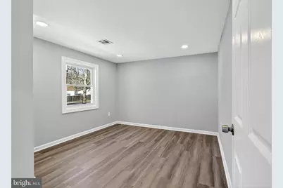 5 Charles Avenue, Gloucester Township, NJ 08012 - Photo 9